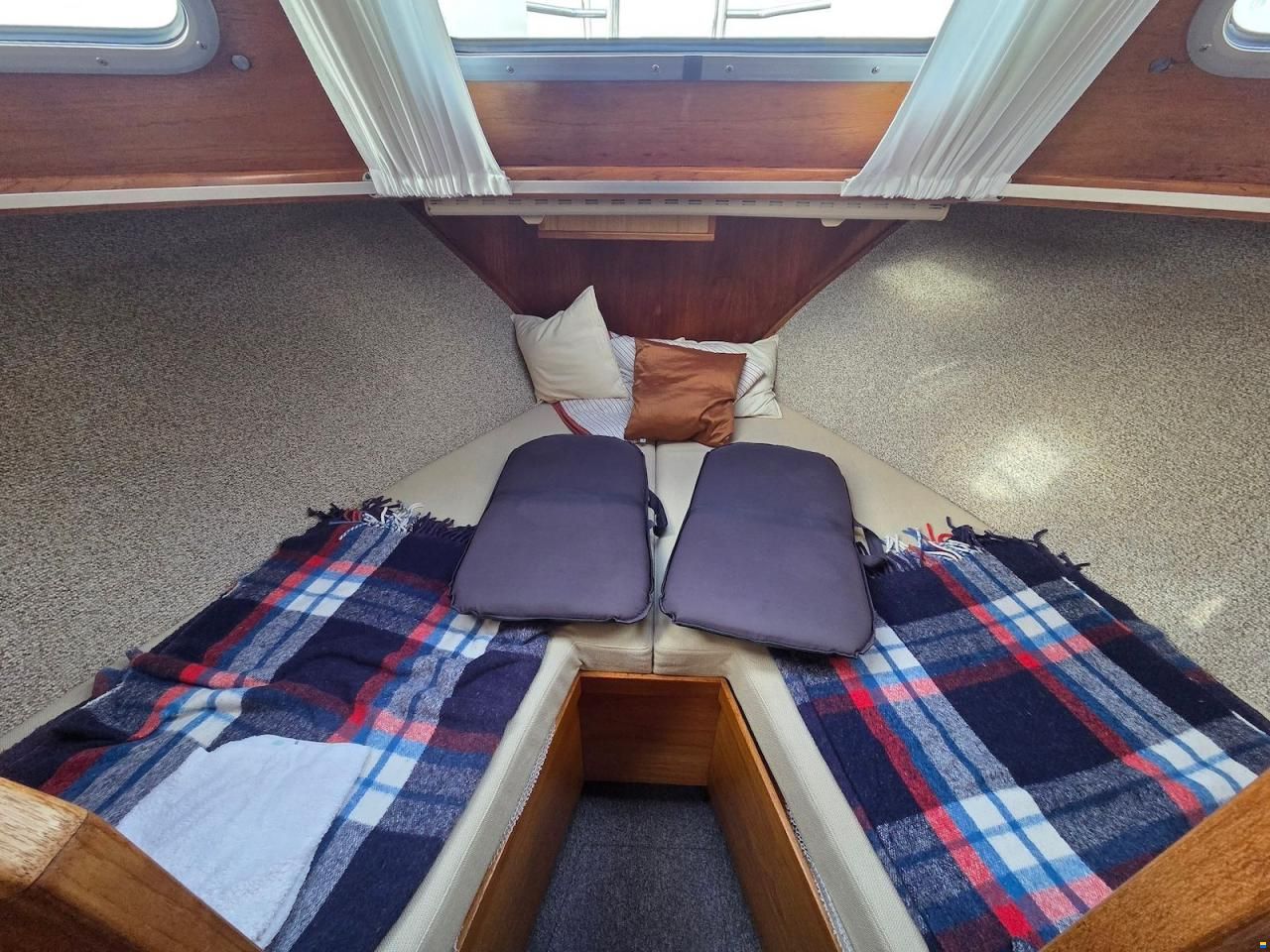 Atlantic 37
