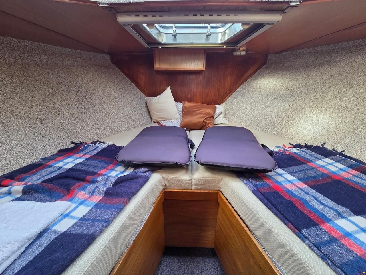 Atlantic 37