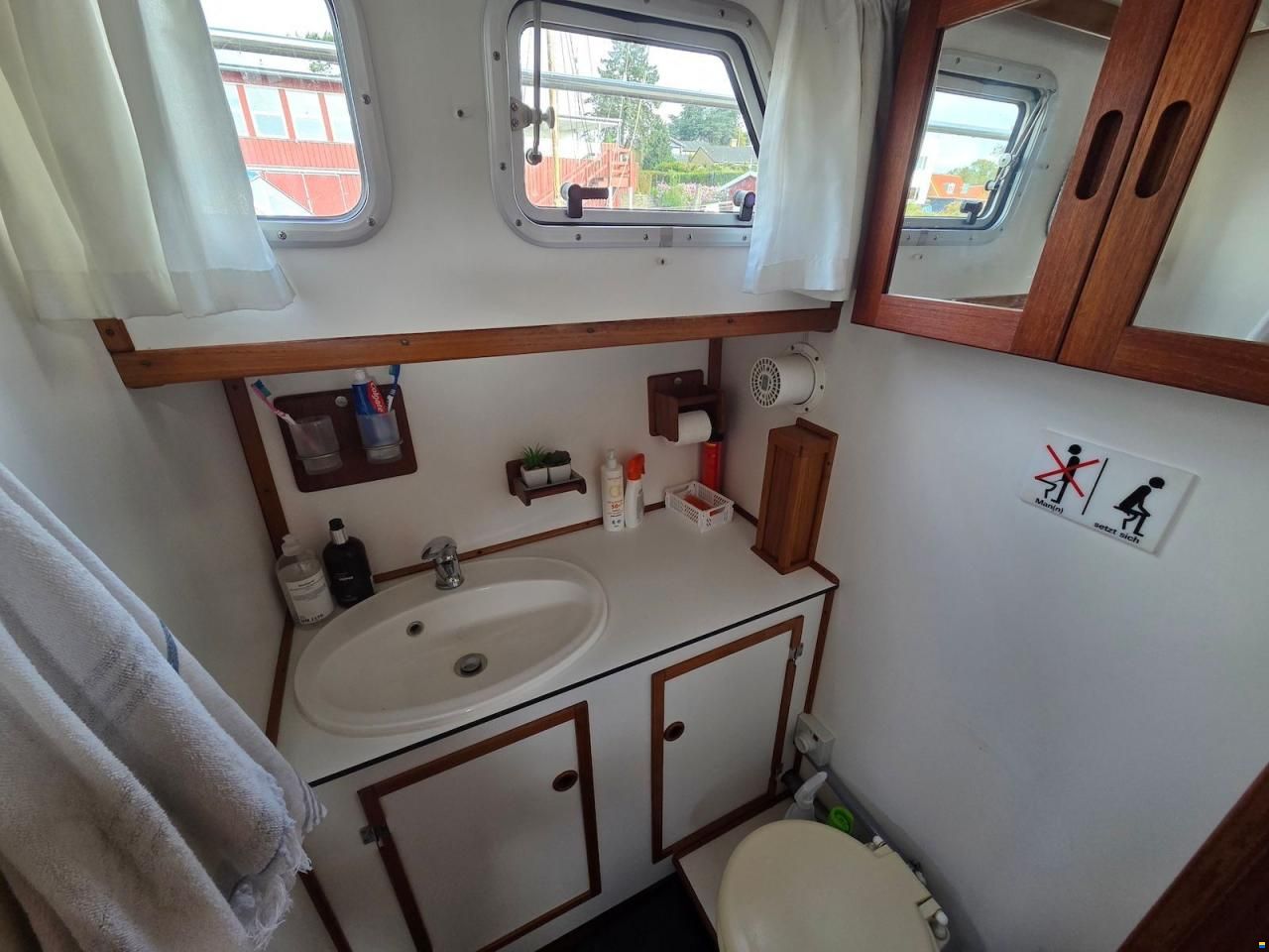 Atlantic 37