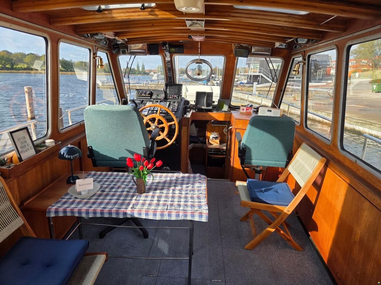Atlantic 37