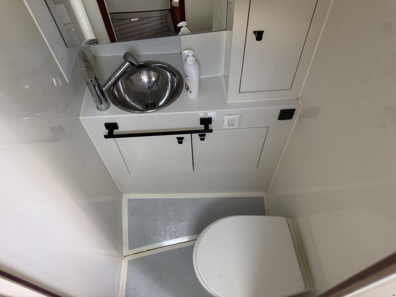 Samba Power Boats 11 Cabin