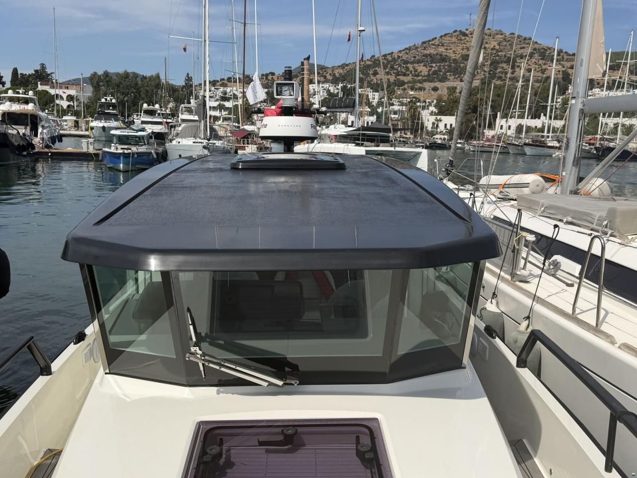 Samba Power Boats 11 Cabin