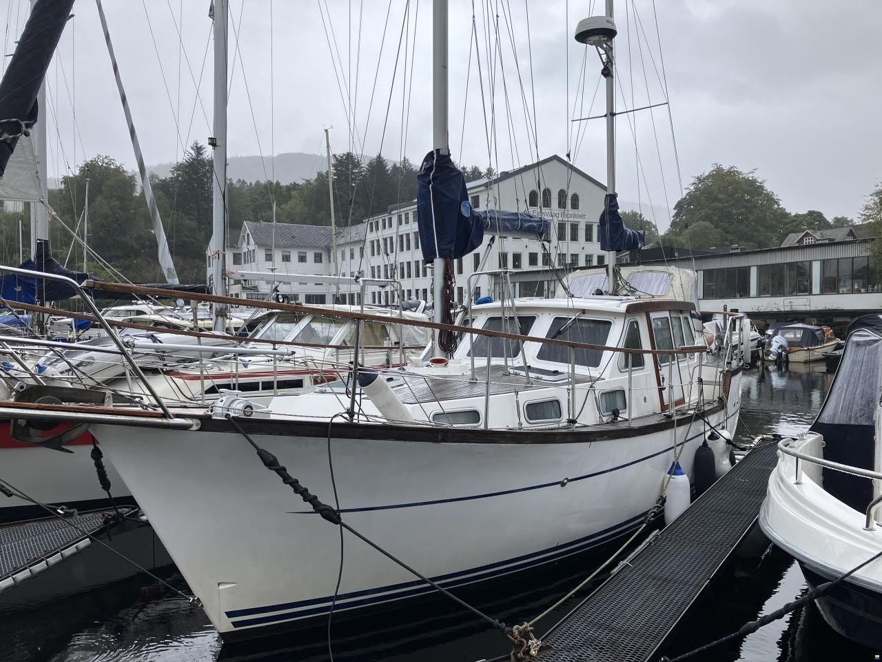 Nauticat 331