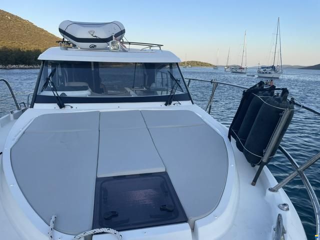 Beneteau Antares 11