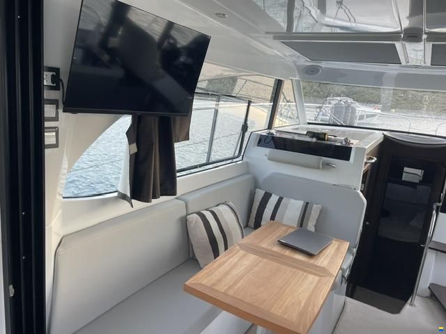 Beneteau Antares 11