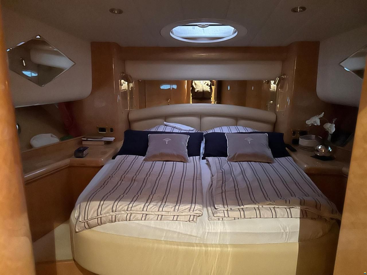 Elegance 54