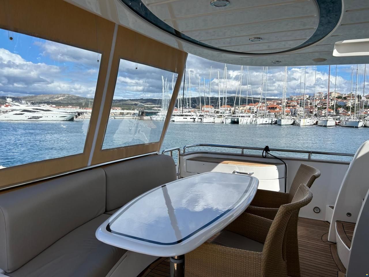 Elegance 54
