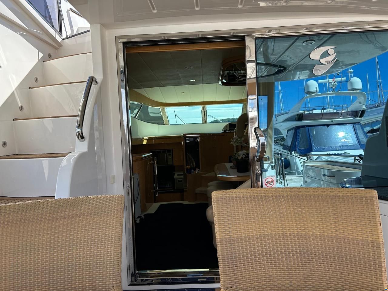 Elegance 54