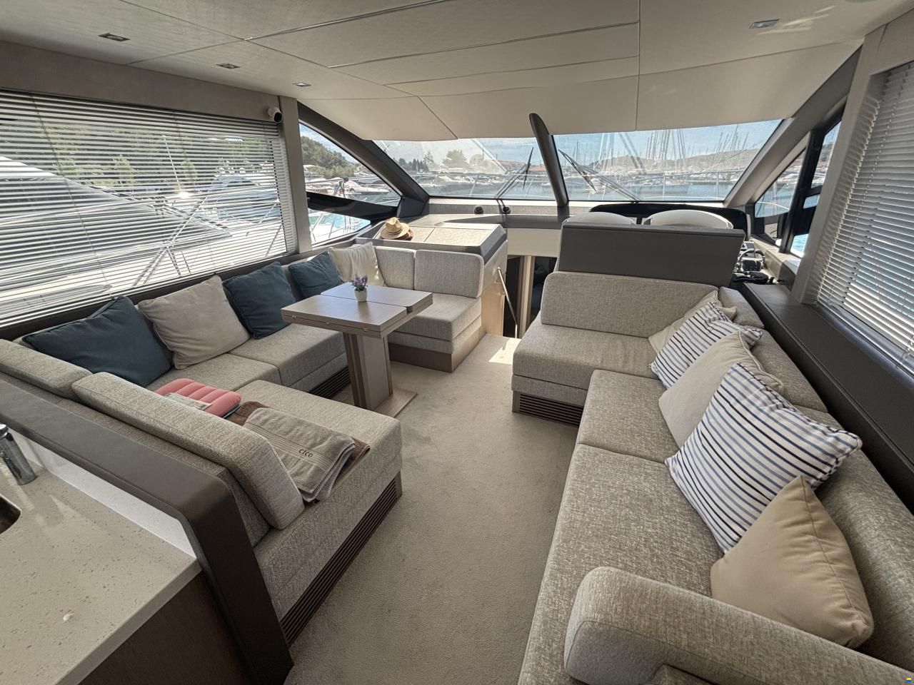 Sunseeker Manhatan 52