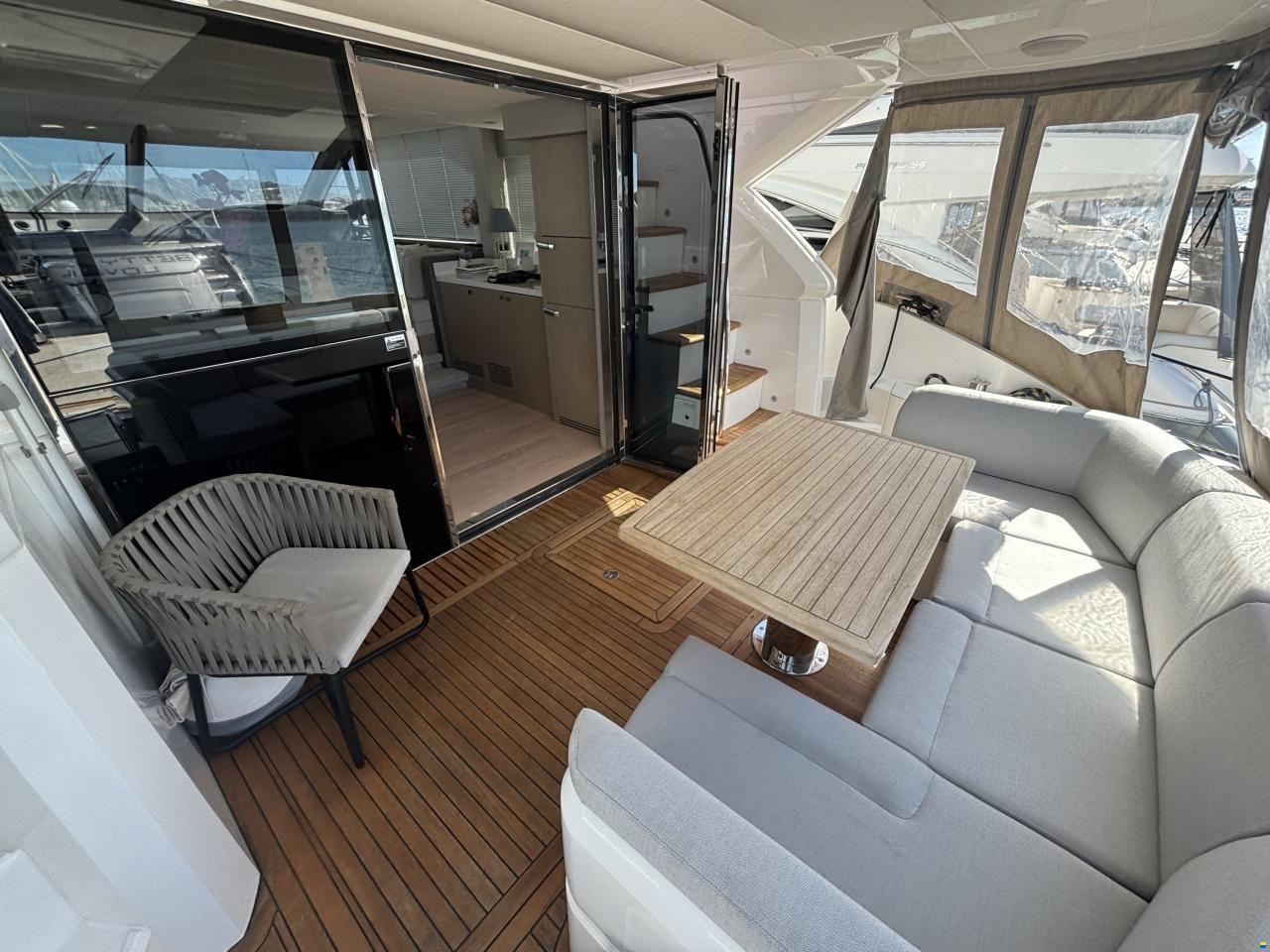 Sunseeker Manhatan 52