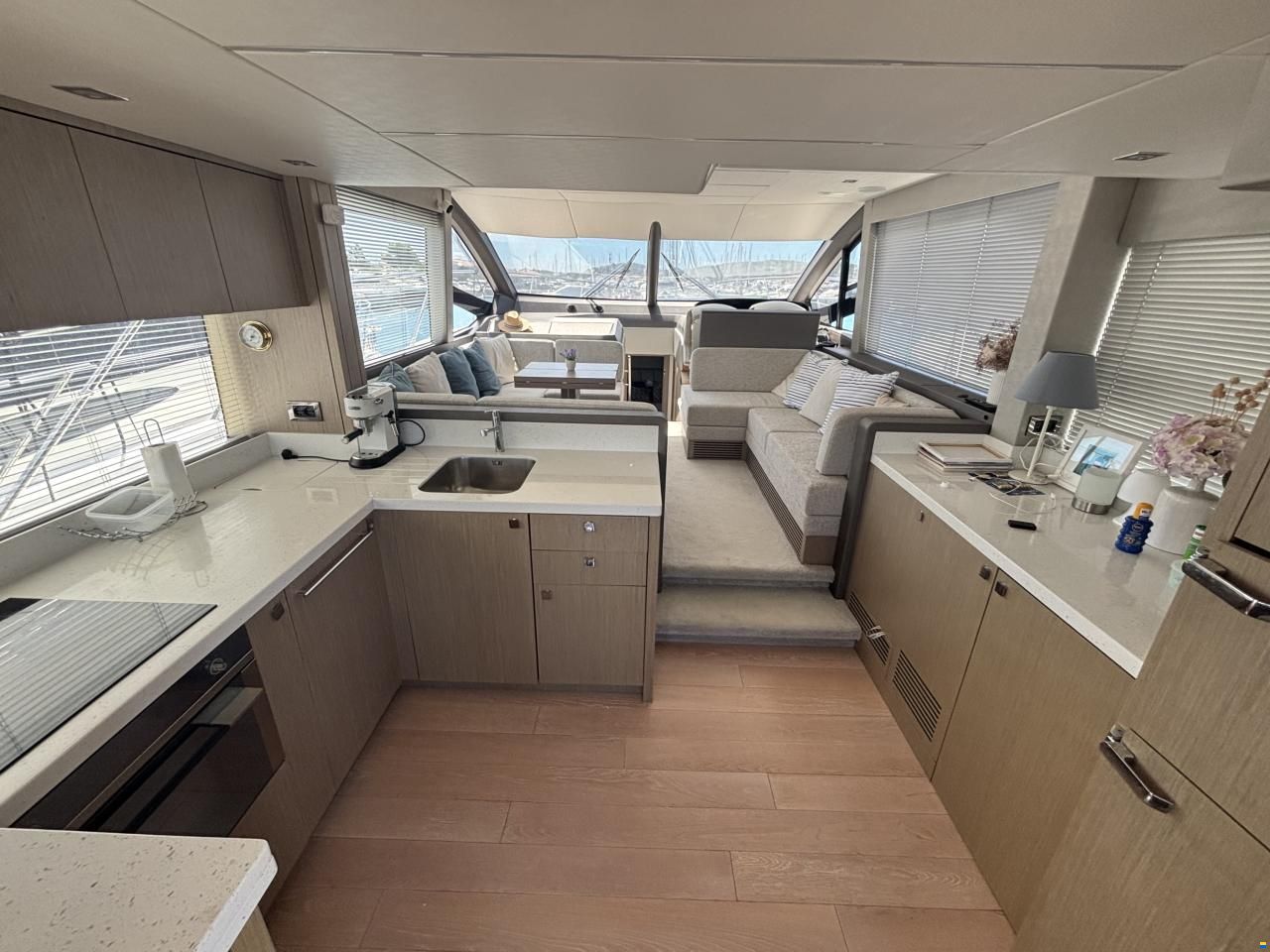 Sunseeker Manhatan 52