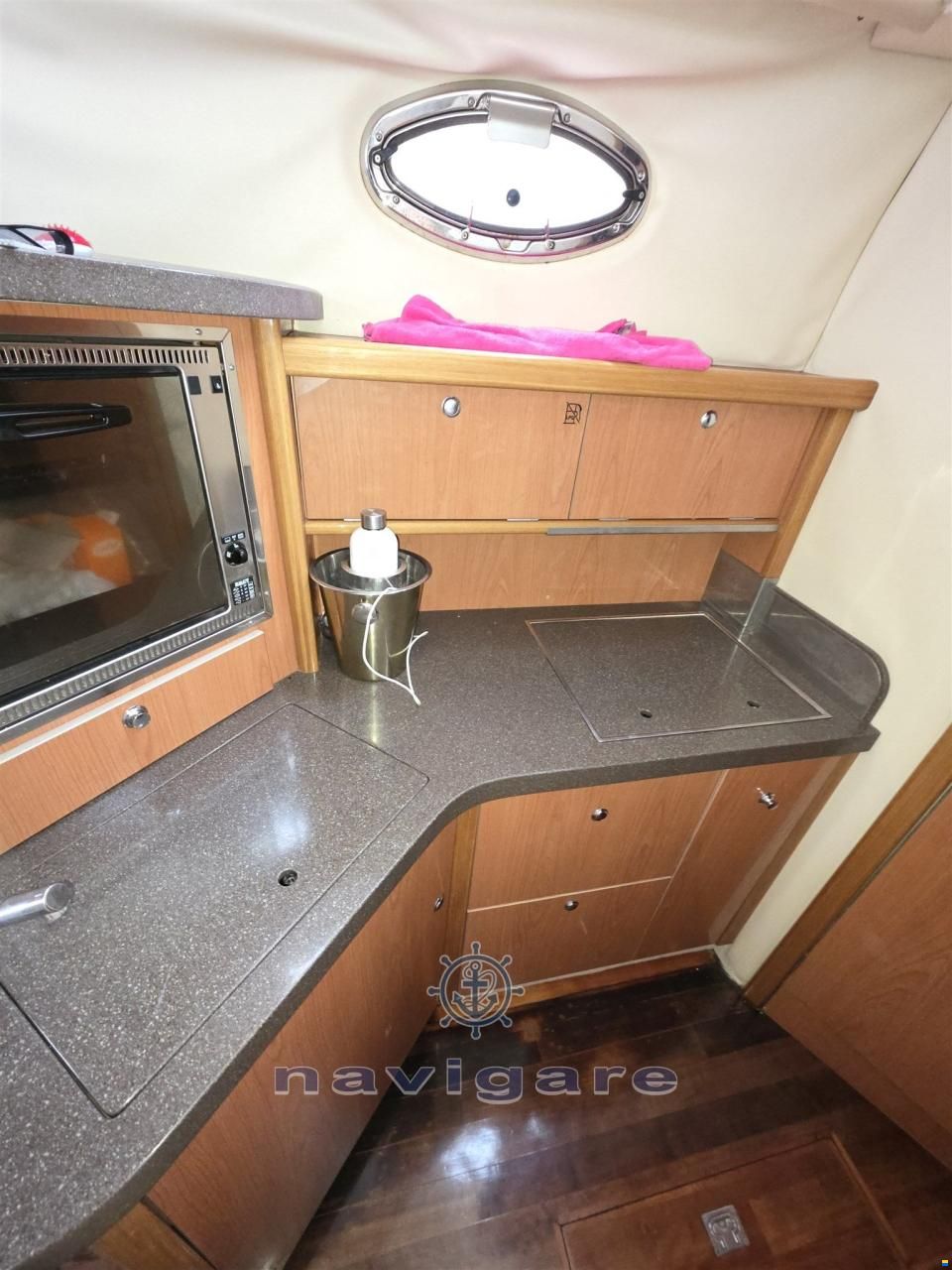 Sealine F 37