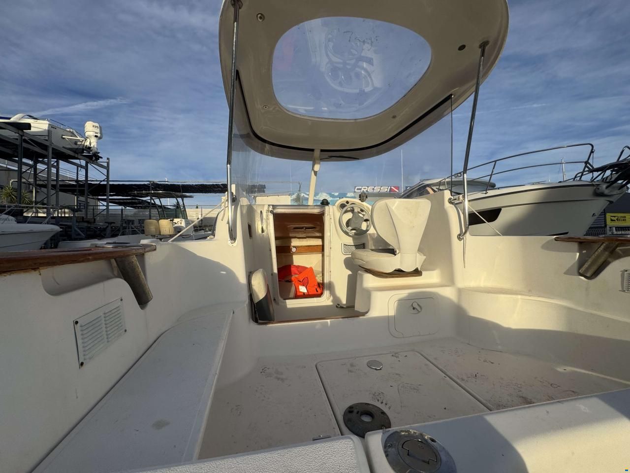 Quicksilver 530 pilothouse