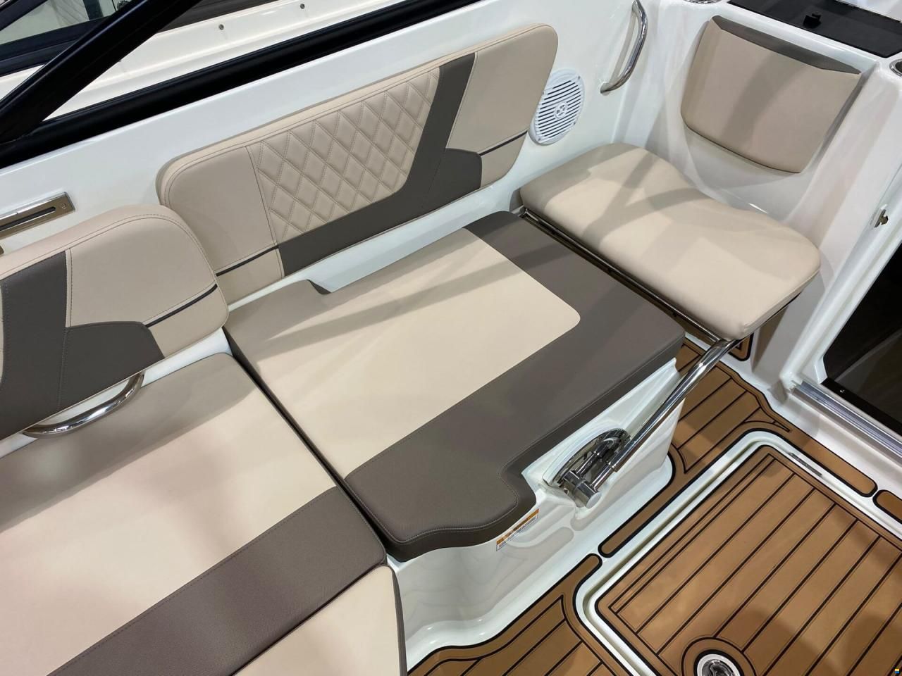 Bayliner VR6C