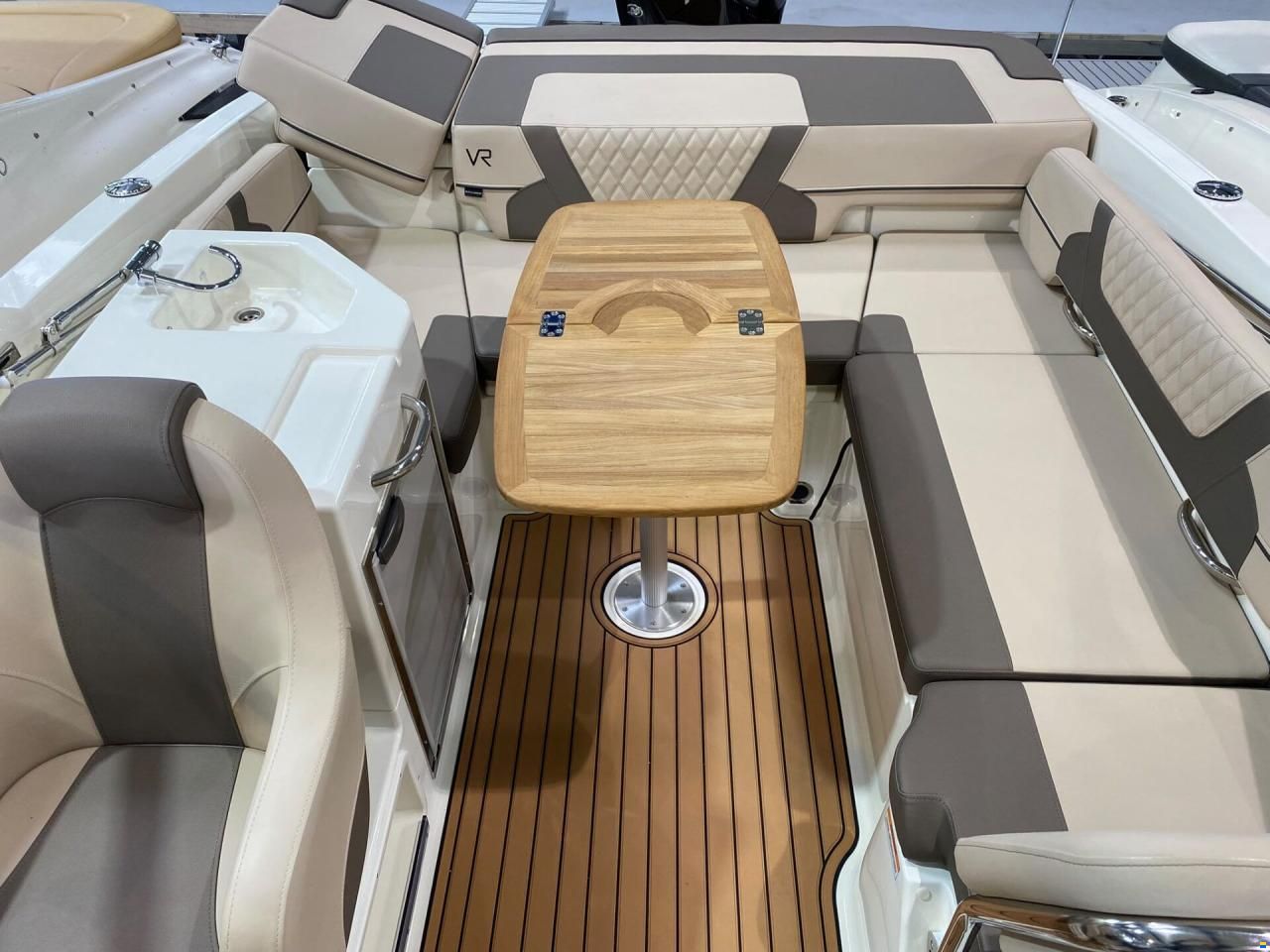 Bayliner VR6C