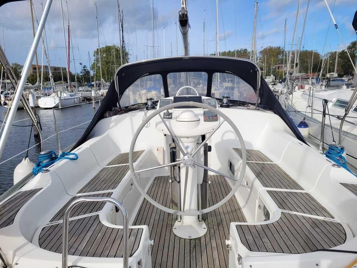 Jeanneau Sun Odyssey 37