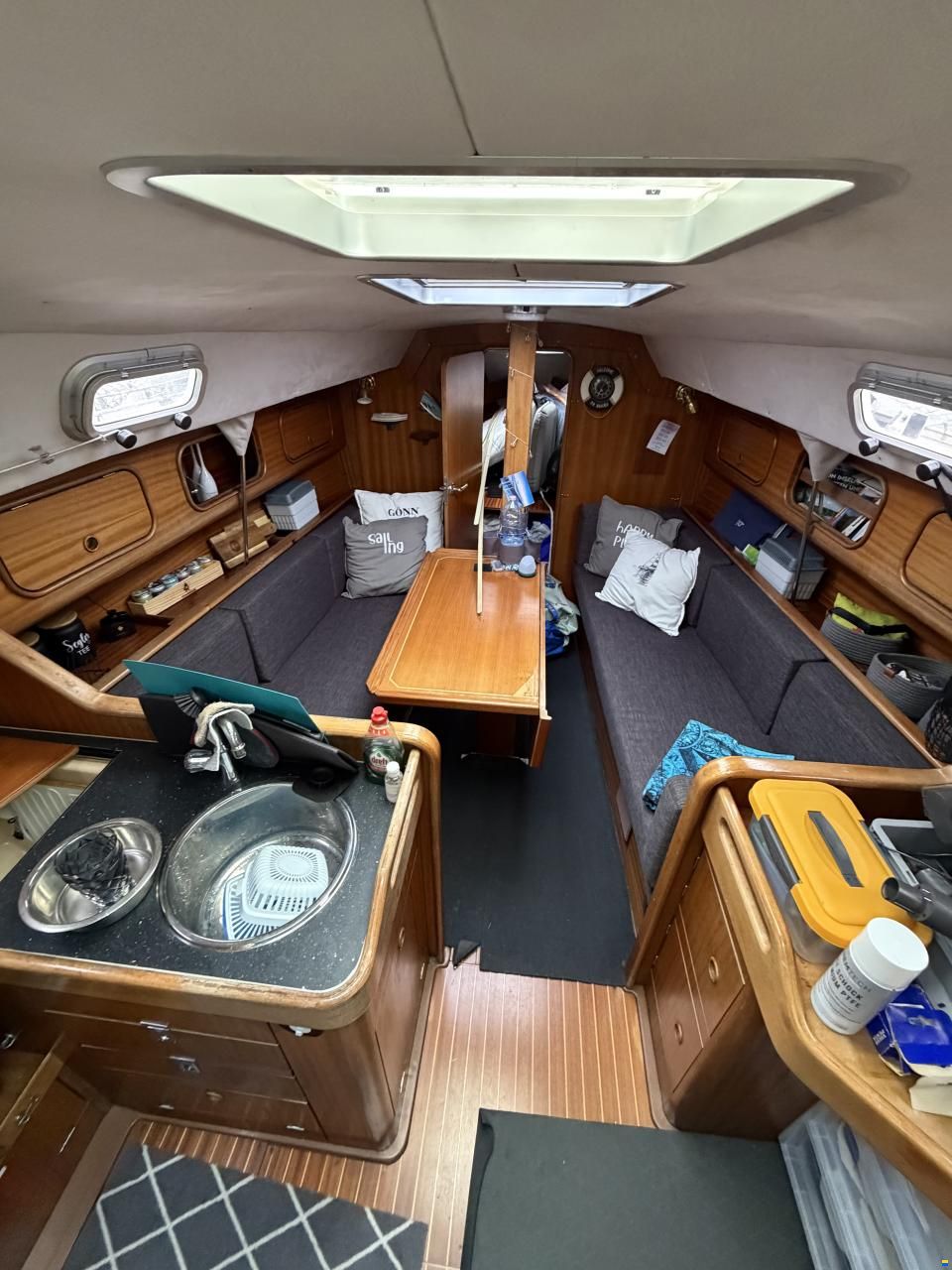 Bavaria 300