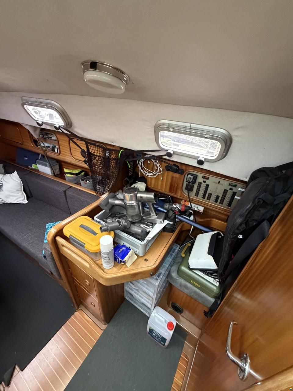Bavaria 300