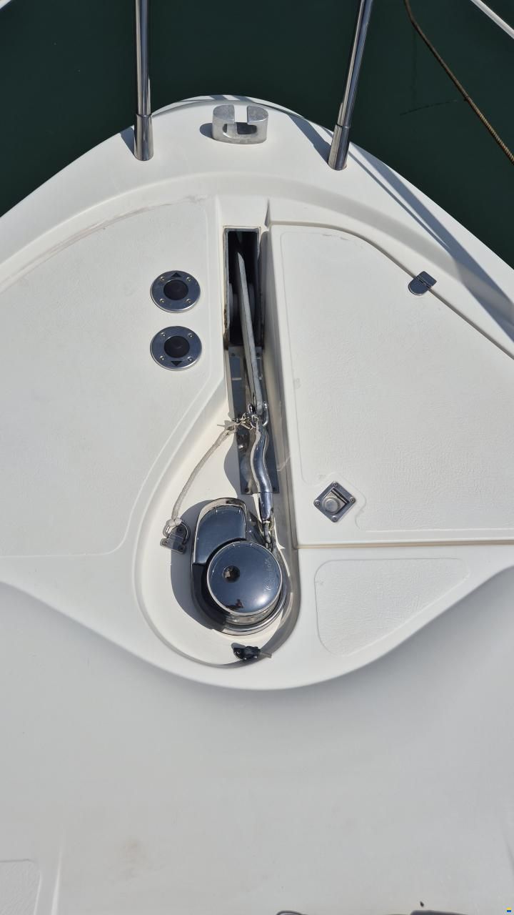 Sealine F37