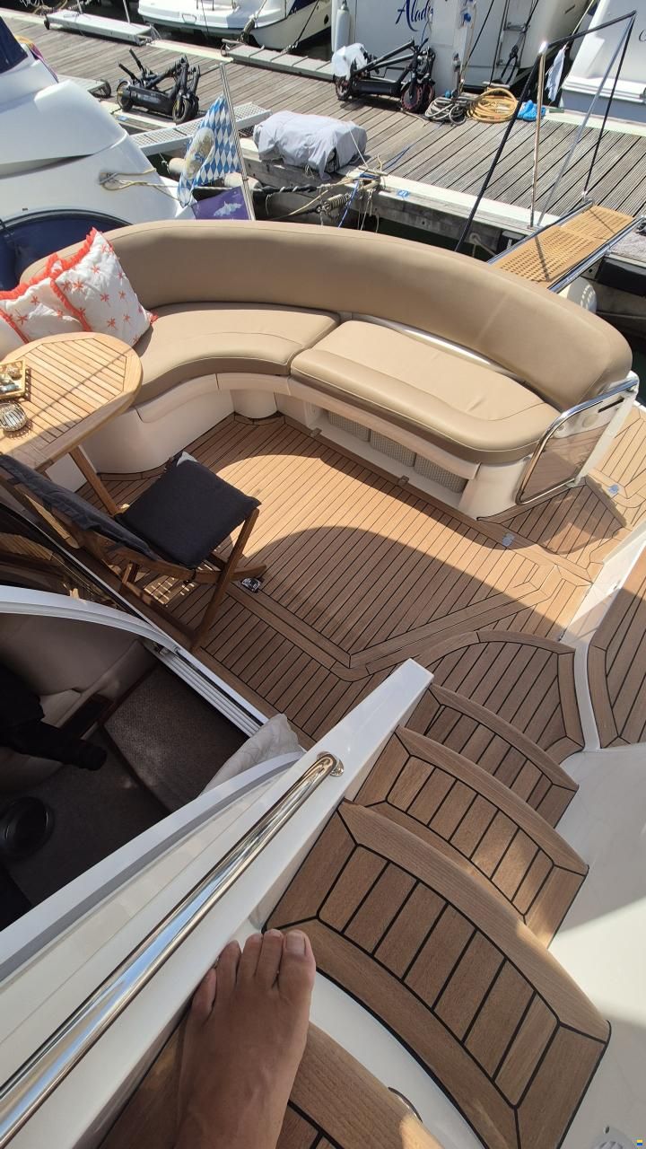Sealine F37