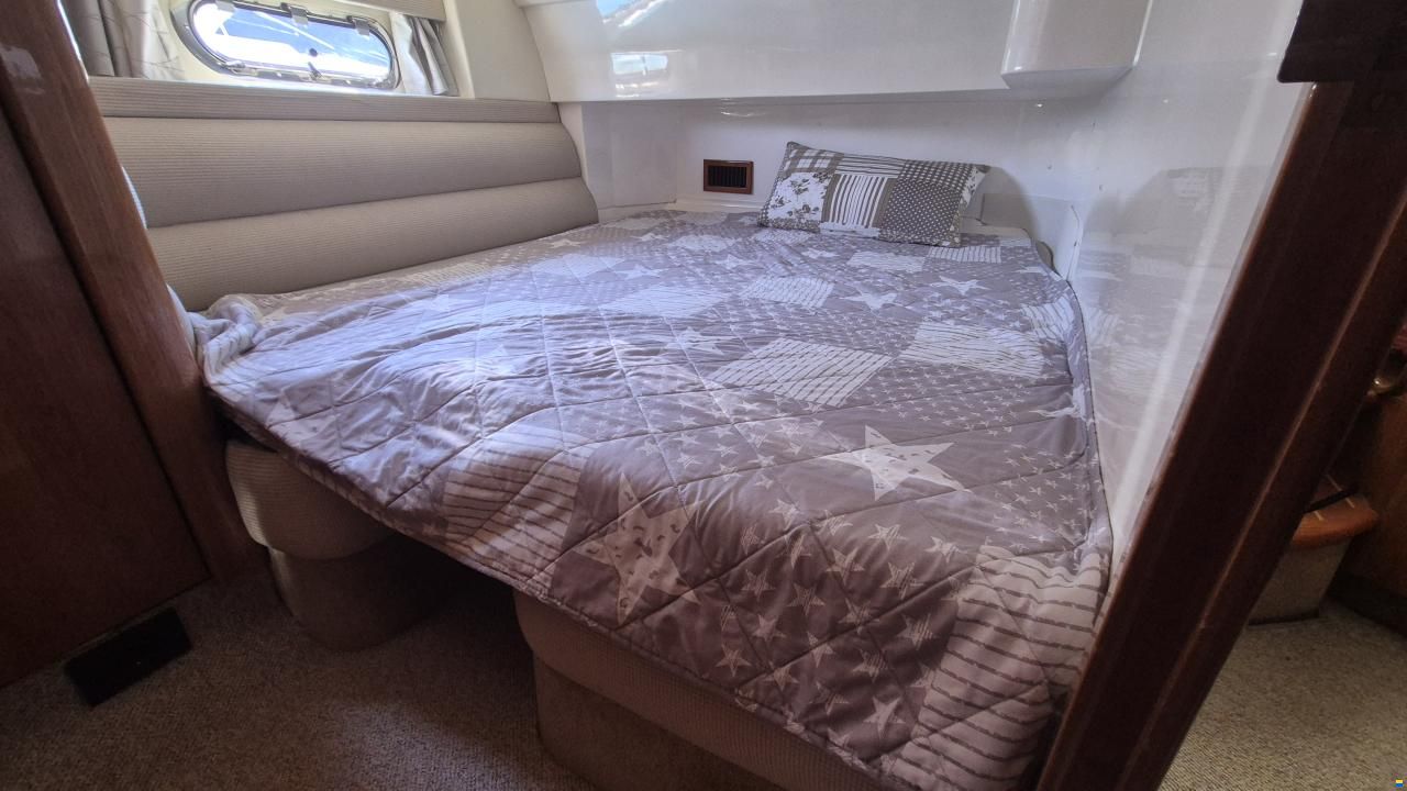 Sealine F37