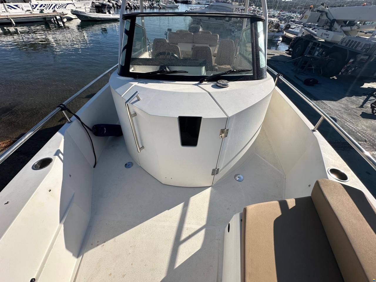 Axopar 28 T-Top