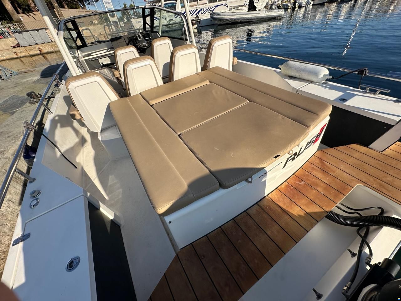 Axopar 28 T-Top