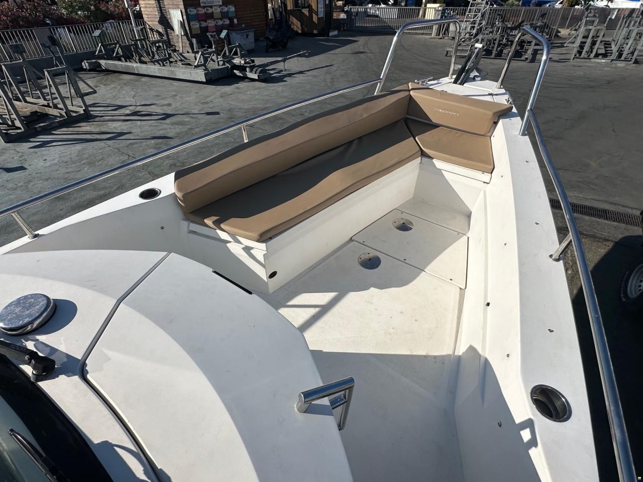 Axopar 28 T-Top