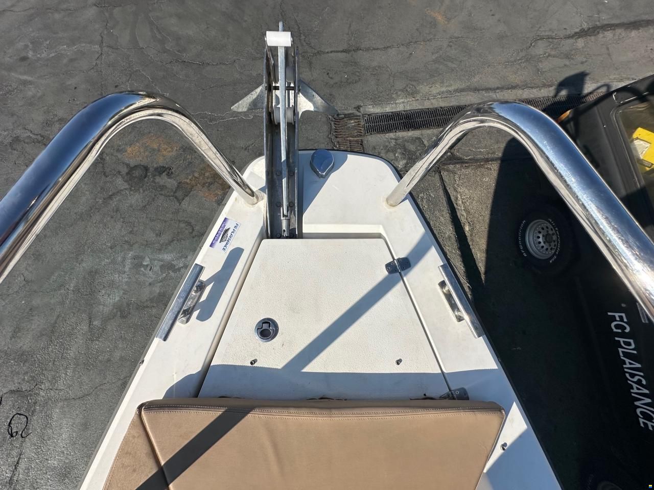 Axopar 28 T-Top