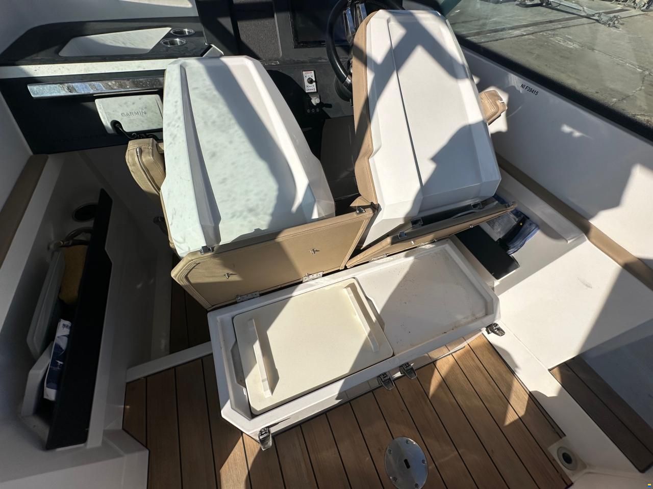 Axopar 28 T-Top