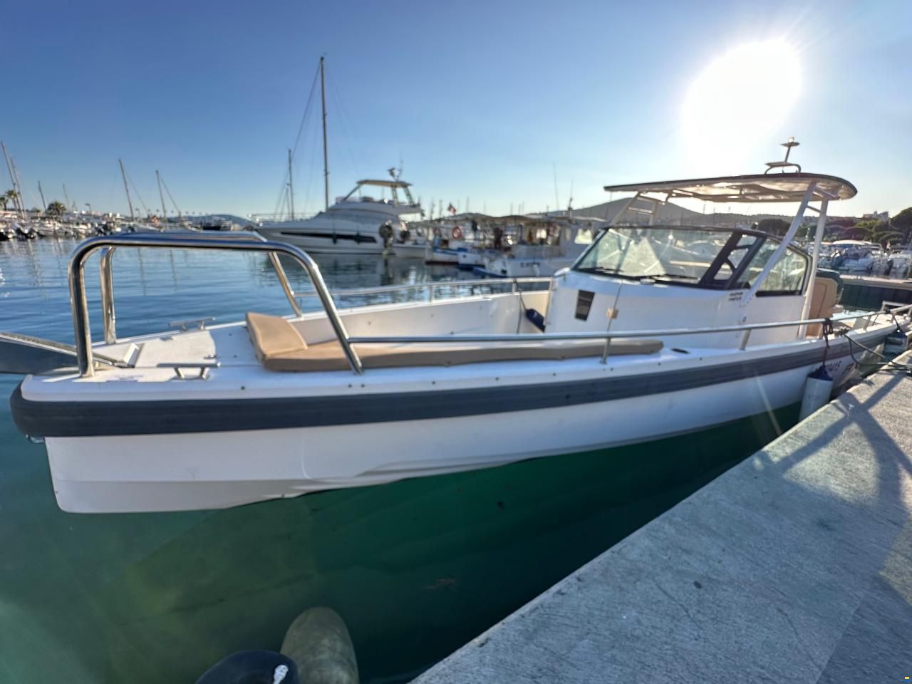 Axopar 28 T-Top