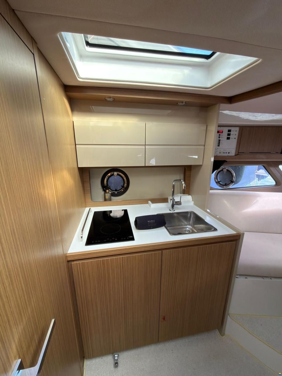 Azimut 34