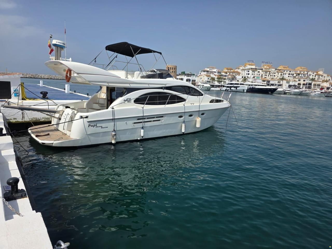 Azimut 46