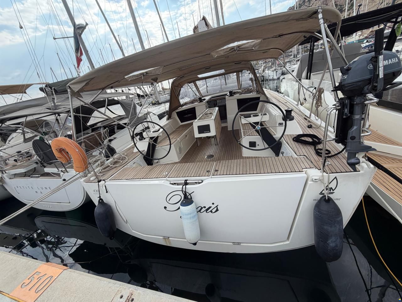 Dufour 430
