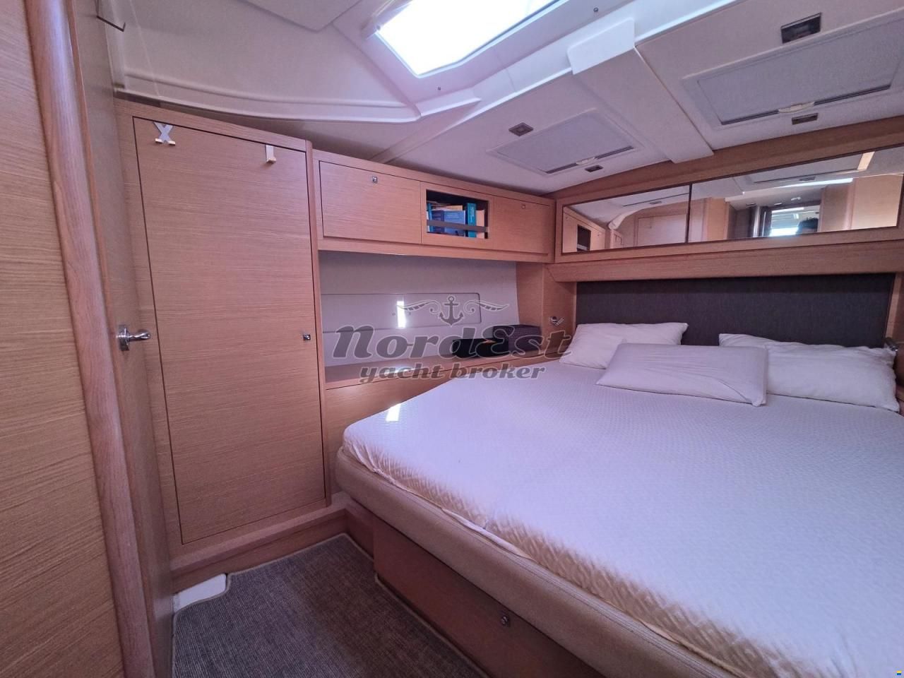 Dufour 470