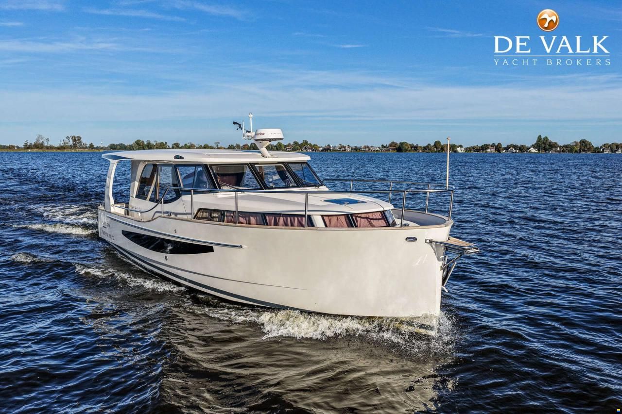 Greenline 33
