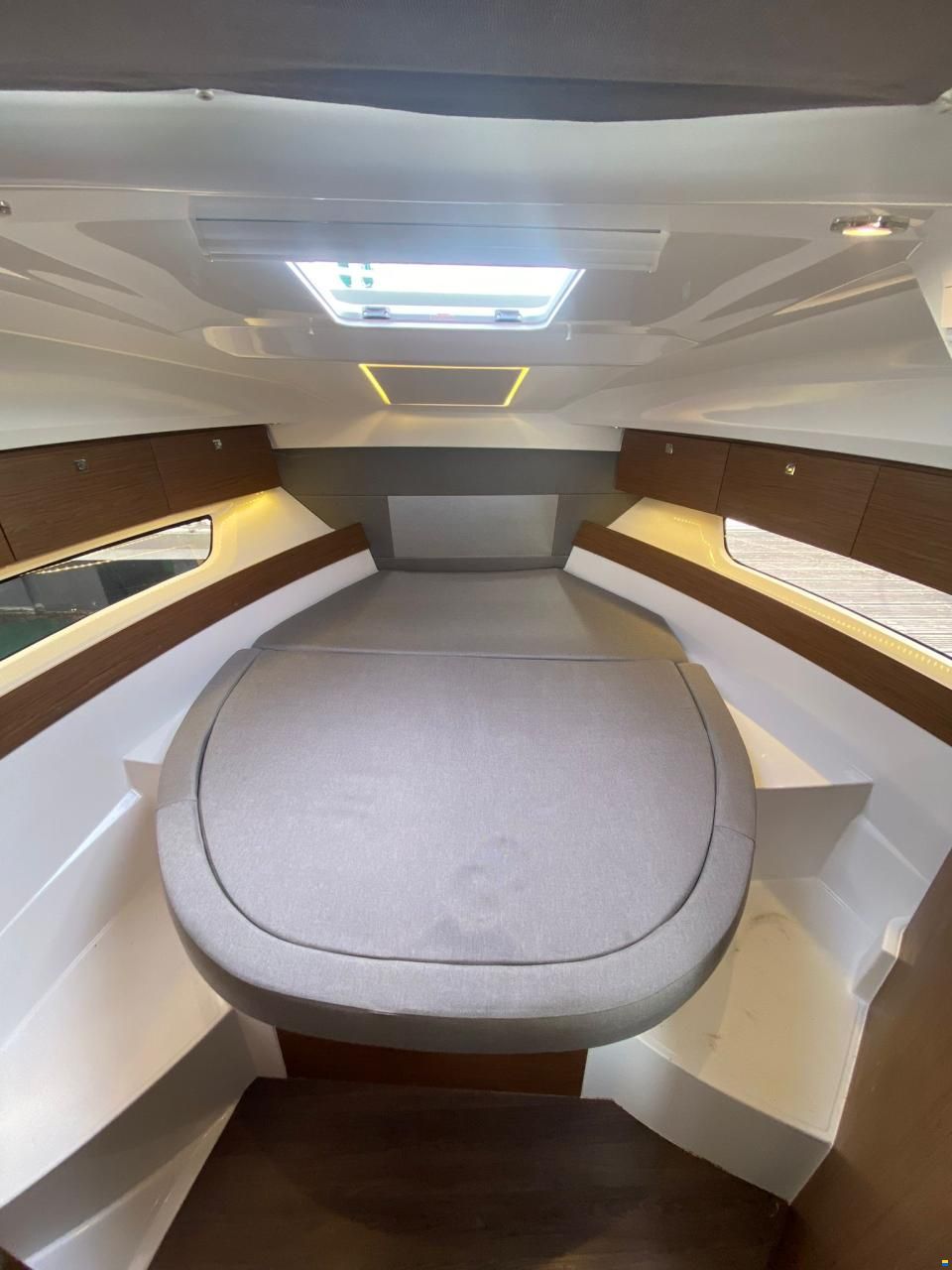 Jeanneau Merry Fisher 895