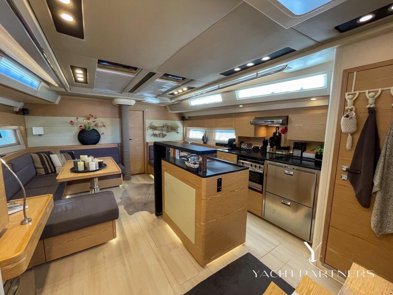 Hanse 588