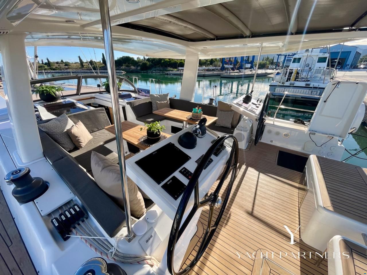 Hanse 588