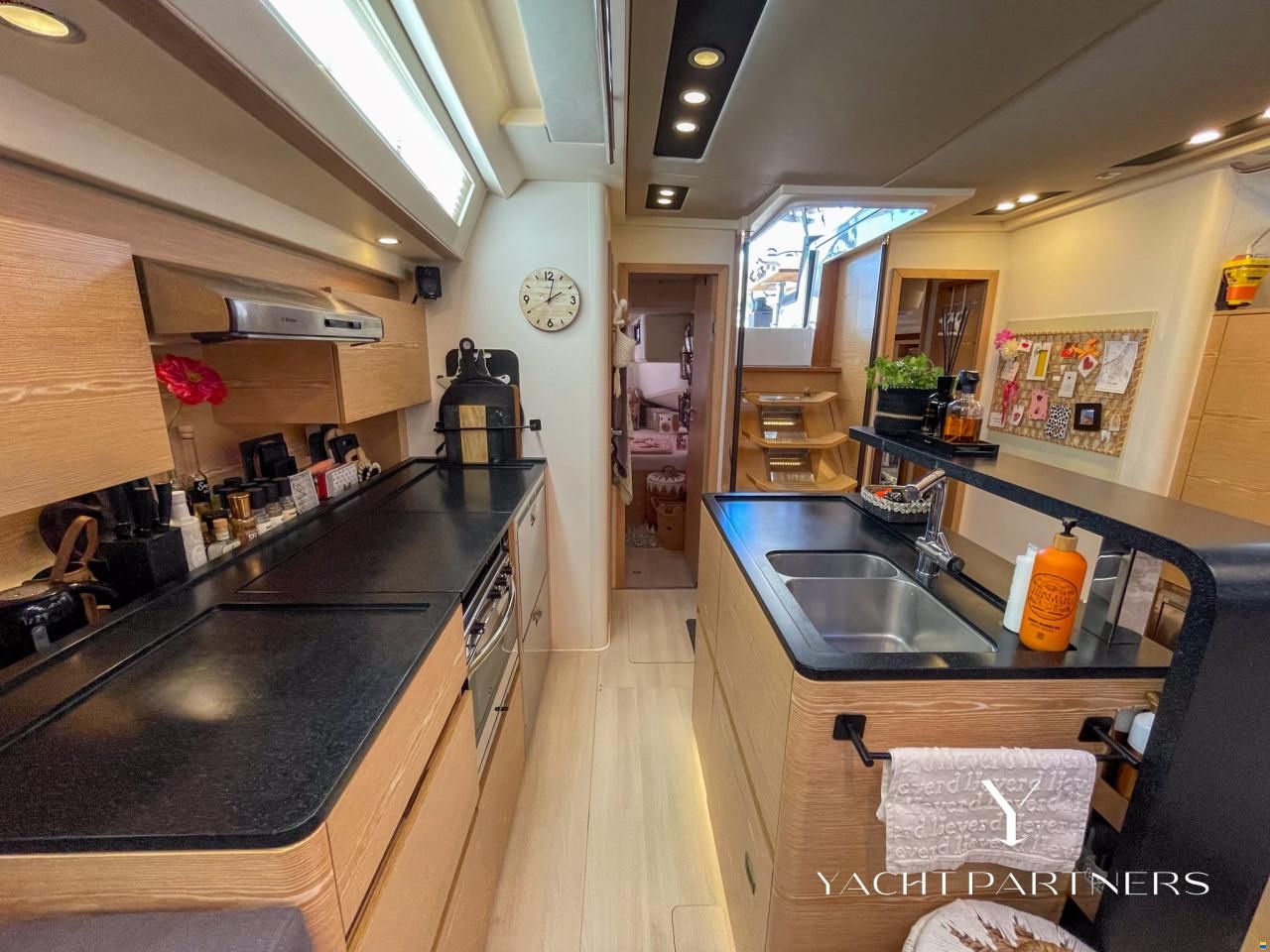 Hanse 588