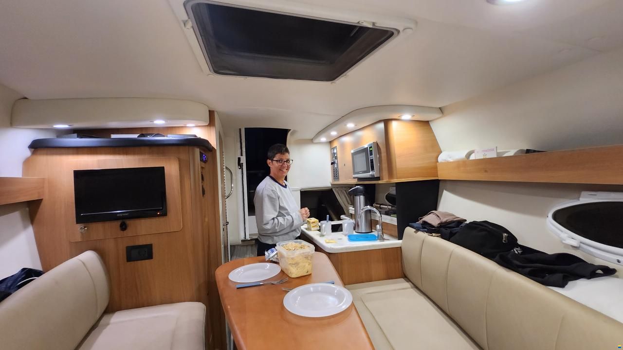 Rinker 260 EC Cruiser