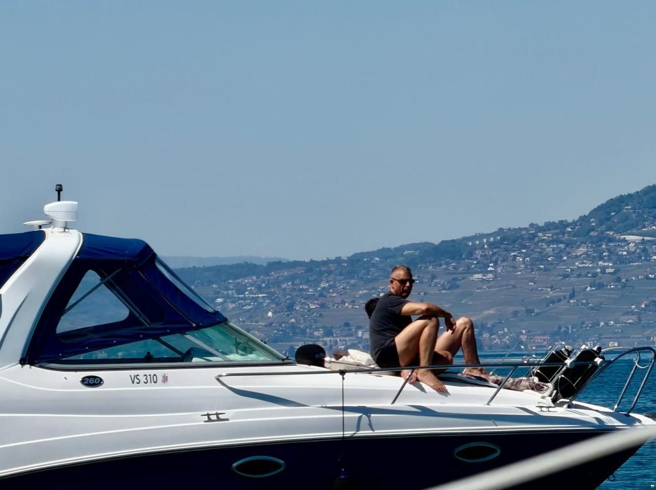 Rinker 260 EC Cruiser