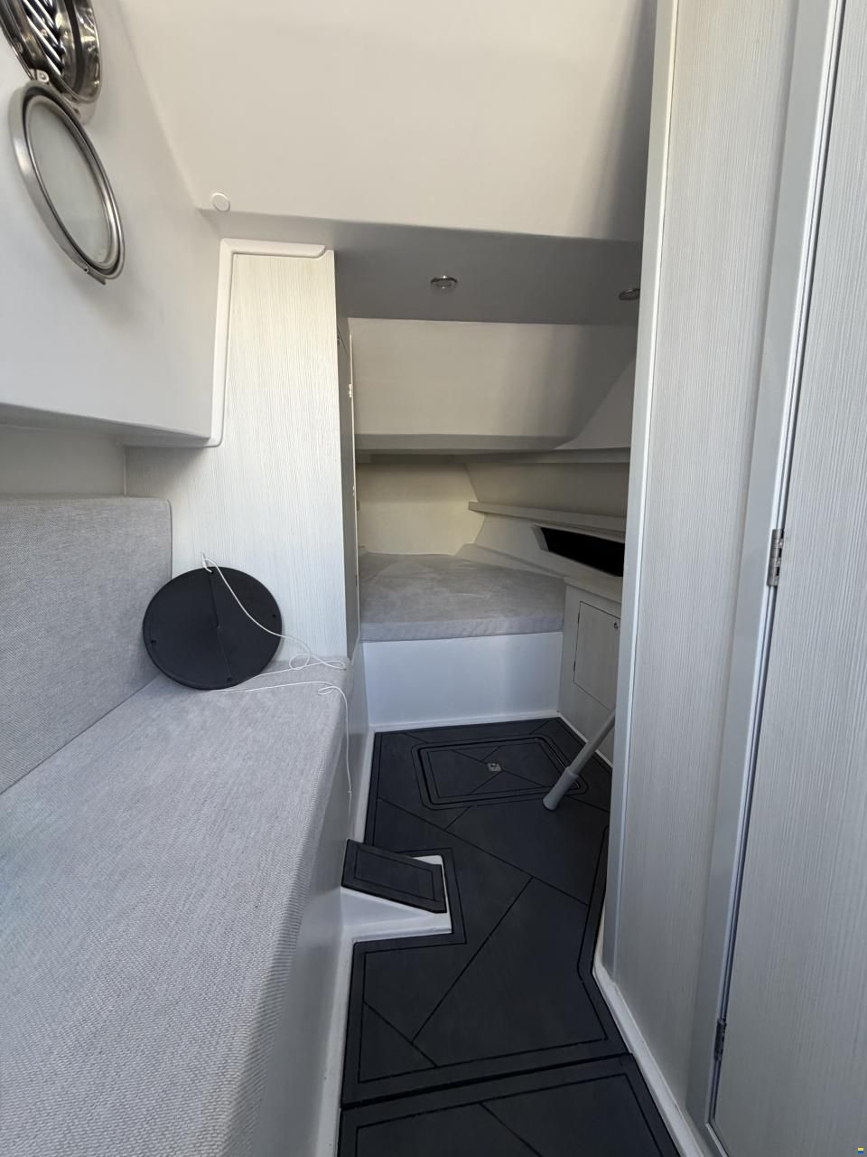 Panamera Yacht Py 10.0 Cabin