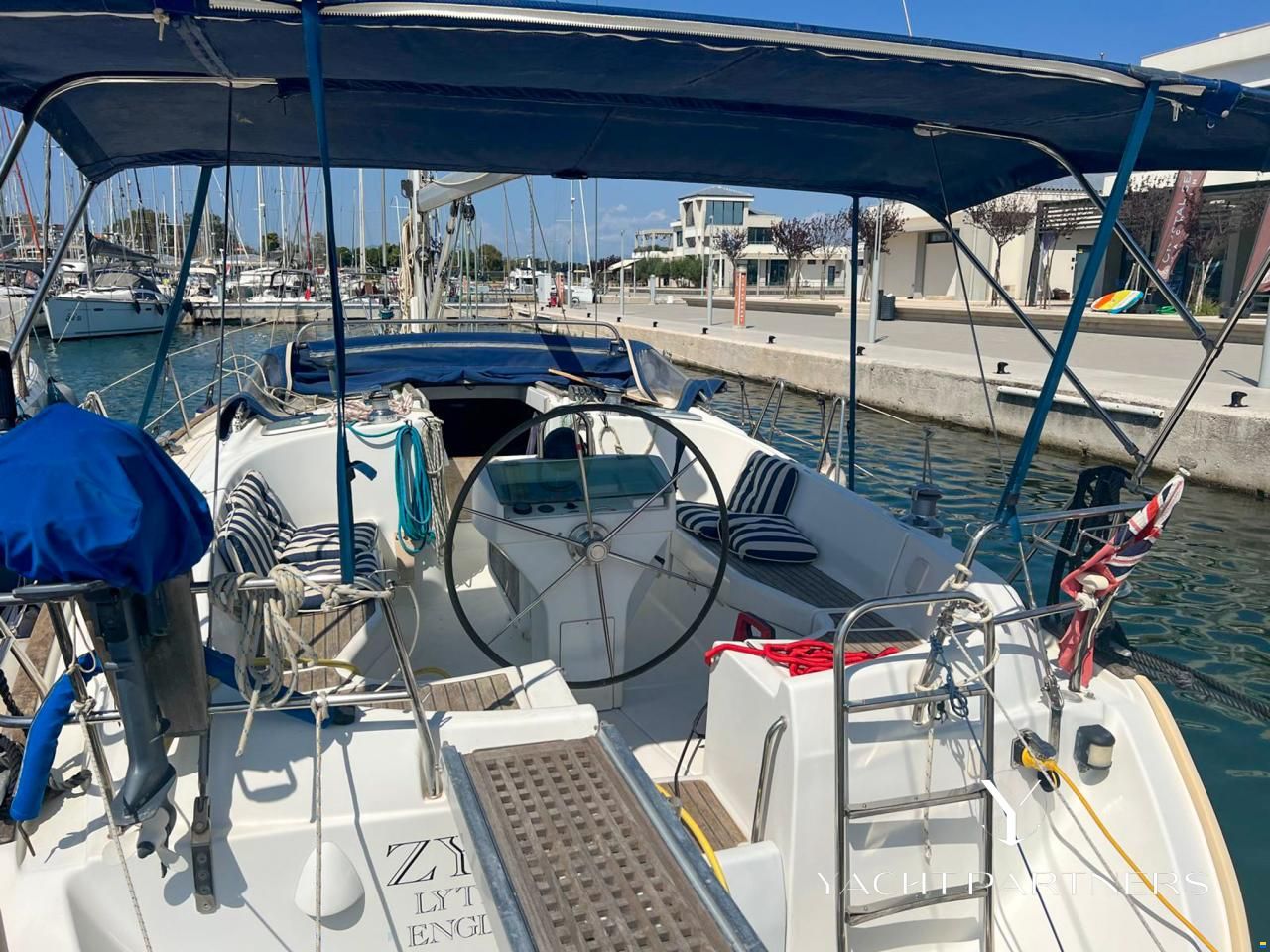 Beneteau Oceanis 411