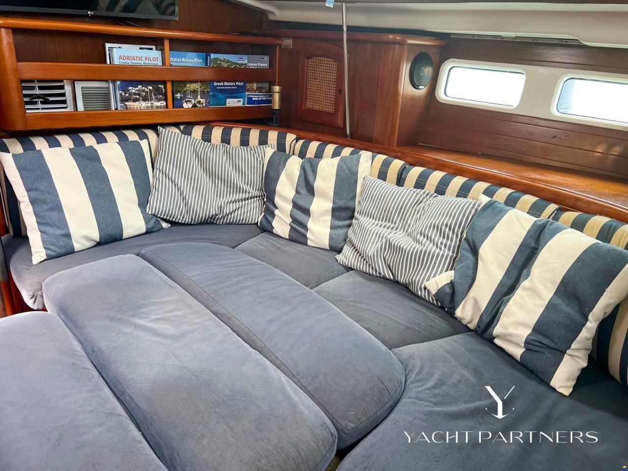 Beneteau Oceanis 411