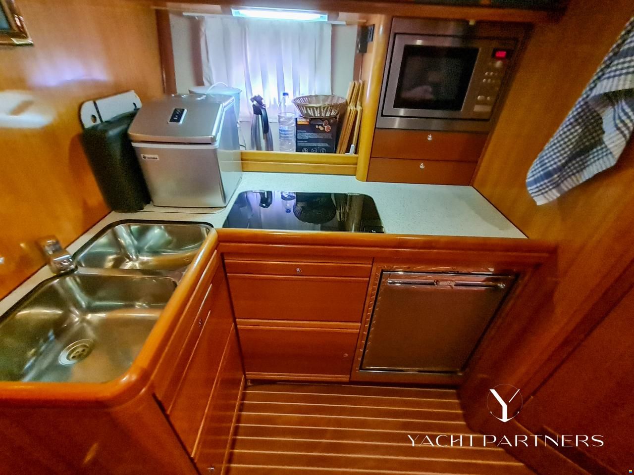 Bavaria 37 Sport