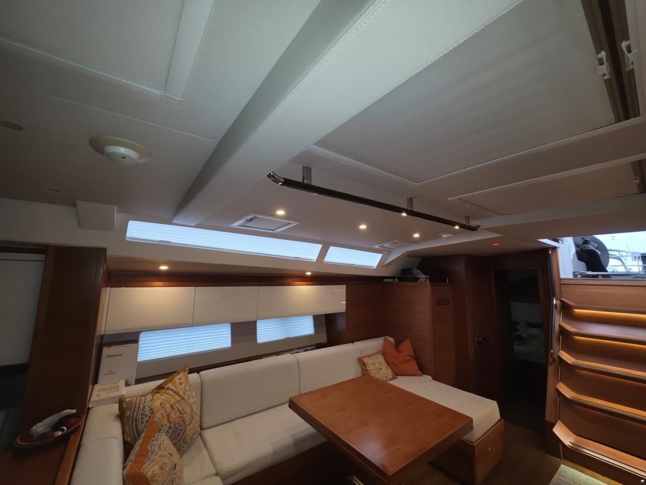 Bavaria C65 Lightwave