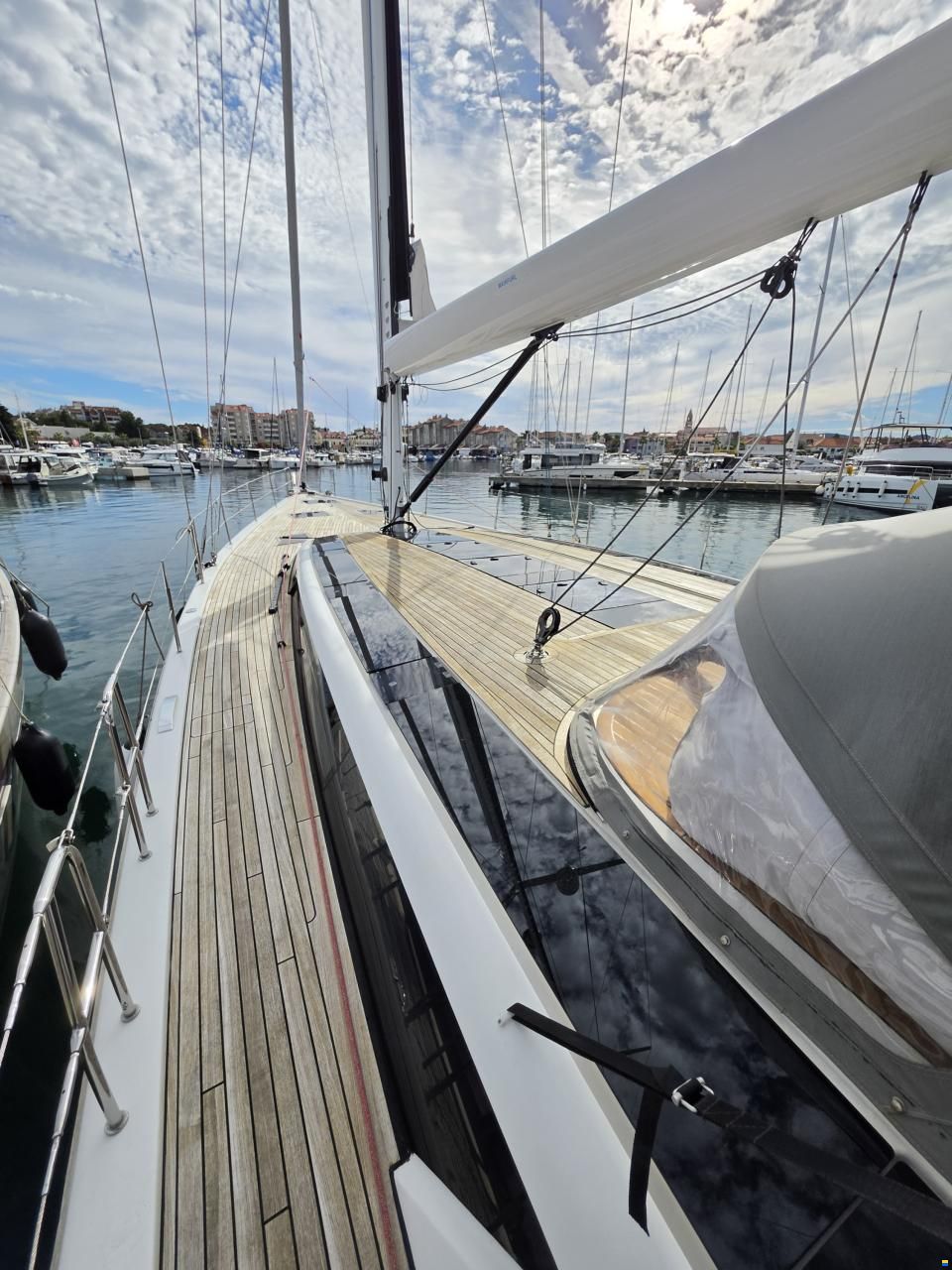 Bavaria C65 Lightwave