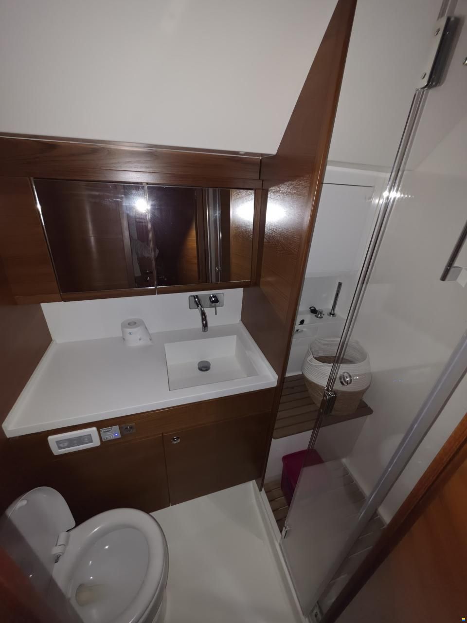 Bavaria C65 Lightwave