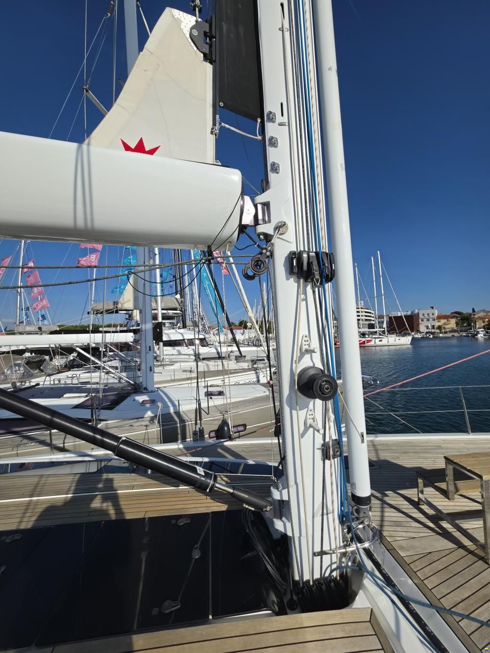 Bavaria C65 Lightwave